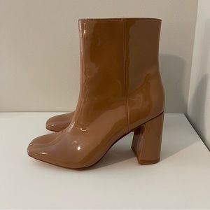 Steve Madden Taryn Block Heel Booties